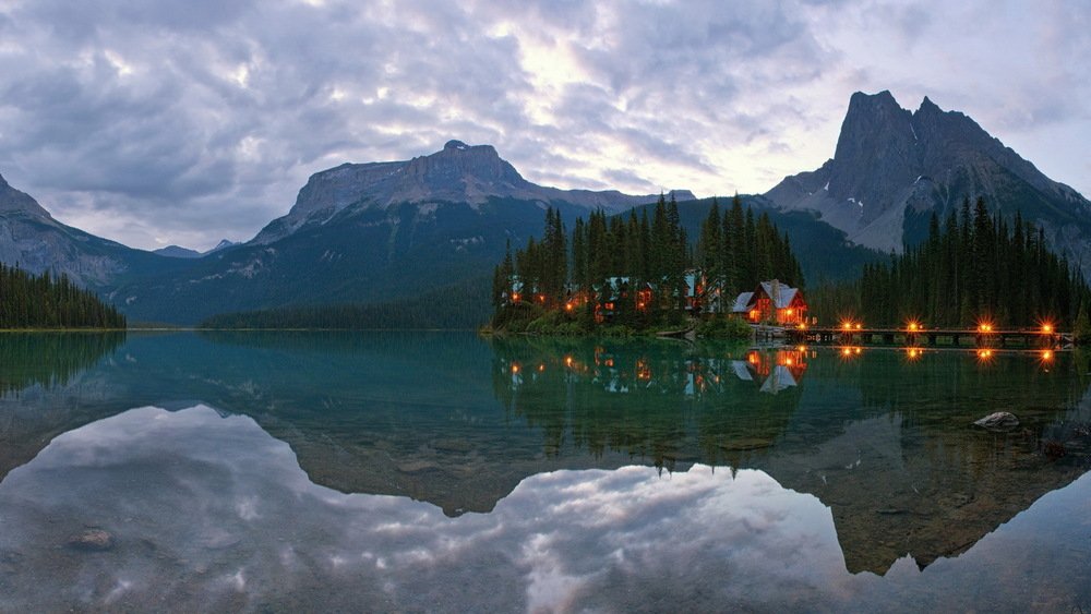 Read more about the article Canada’s Hidden Gems: Off-The-Beaten-Path Destinations To Visit