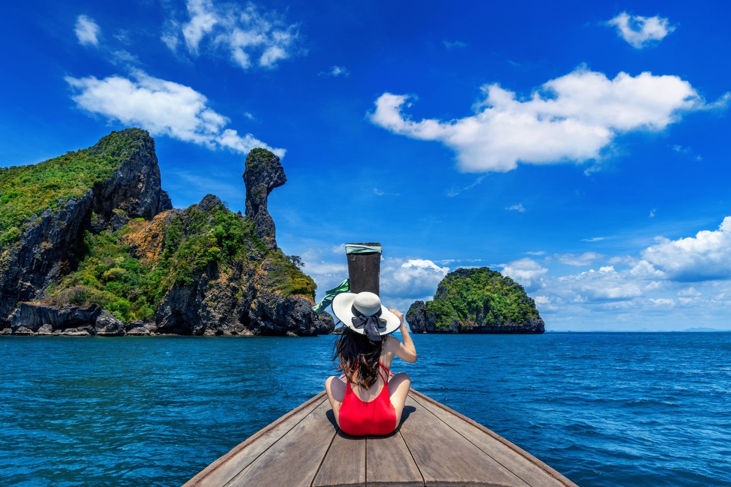 Read more about the article 10 Reasons Why The Cook Islands Should Be Your Next Travel Destination