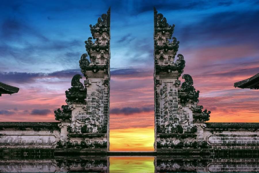 Read more about the article Uncover The Secrets Of Indonesia: A Journey Through Its Culture And History