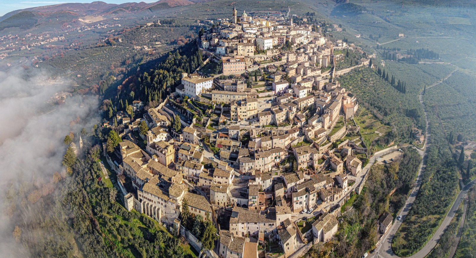 Read more about the article From Ancient Wonders to Medieval Marvels: Exploring the World’s Rich History