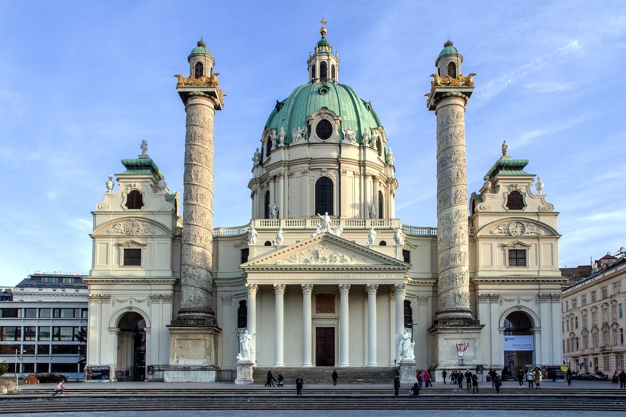 Read more about the article The Beauty Of Austria: A Complete Travel Guide